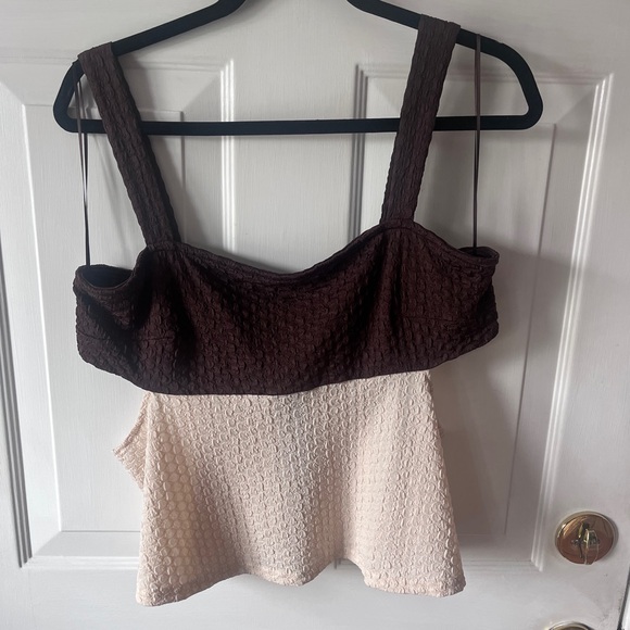 Anthropologie Sleeveless Colorblock
Babydoll Top - Picture 8 of 9